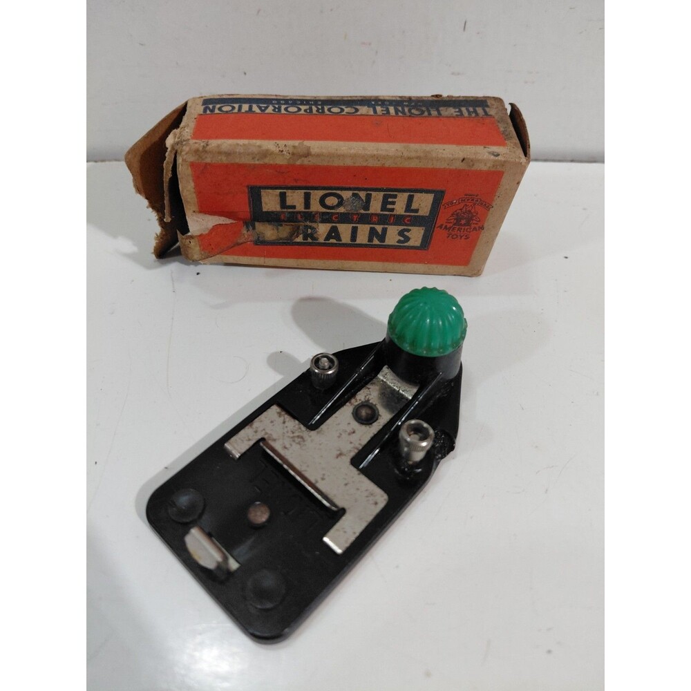 Lionel Type LTC Train O Gauge Model Railroad Lighted Track Lock on w/Box